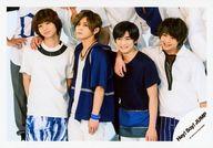 【中古】生写真(ジャニーズ)/アイドル/Hey!Say!JUMP Hey!Say!JUMP/集合(4人)/横型・膝上・衣装白青黒・肩組み・山田体左向き・目線左/「真剣SUNSHINE」PV＆ジャケ/公式生写真