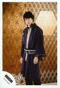 【中古】生写真(ジャニーズ)/アイドル/嵐 嵐/櫻井翔/膝上・和服紫・豹柄・体左向き・目線右上・背景茶・麻の葉/16春夏 ARASHI “Japonism Show” in ARENA パンフレット&グッズ撮影オフショット/公式生写真