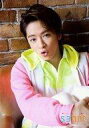 【中古】生写真(ジャニーズ)/アイドル/Hey! Say! JUMP Hey!Say!JUMP知念侑李/膝上・座り・衣装白黄緑ピンク・両手合わせ・背景レンガ/H...