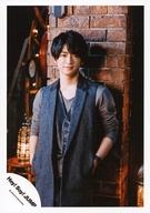 【中古】生写真(ジャニーズ)/アイドル/Hey! Say! JUMP Hey! Say! JUMP/知念侑李/膝上・衣装グレー黒・..