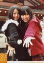 【中古】生写真(AKB48・SKE48)/アイドル/SKE48 矢方美紀/膝上・コート赤黒・片手パー・向かい合わせ・「浅草・横浜旅行 オフショット」/公式生写真