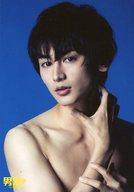 【中古】生写真(男性)/俳優 佐藤永典(滝結太)/バストアップ・裸・右手首・キャラクターショット/「男水!」最終回直前イベント ランダムブロマイド 男水!×TOWER RECORDS CAFE限定追加ブロマイド