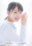 【中古】生写真(AKB48・SKE48)/アイドル/HKT48 筒井莉子/上半身・衣装グレーカラフルに鳥柄・右手カーテンに触れる・体右向き/HKT48 劇場トレーディング生写真セット2017.May
