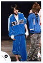 【中古】生写真(ジャニーズ)/アイドル/関ジャニ∞ 関ジャニ∞/渋谷すばる/全身・ジャージ青・両手親指ポケット・顔傾げ・包帯/公式生写真