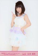 【中古】生写真(AKB48 SKE48)/アイドル/AKB48 山本瑠香/膝上/DVD＆Blu-ray「AKB48 チーム8 ライブコレクション ～まとめ出しにもほどがあるっ ～」封入特典生写真