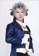 【エントリーでポイント10倍!(2月16日01:59まで!)】【中古】生写真(男性)/俳優 逢沢優(レオナール)/上半身・衣装青・右向き・キャラクターショット/ミュージカル「『魔界王子 devils and realist』the Second spirit」ブロマイド