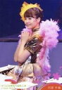 【中古】生写真(AKB48・SKE48)/アイドル/HKT48 穴井千尋/ライブフォト・膝上・衣装金・ファーピンク・体左向き・横向き/DVD・Blu-ray「指原莉乃座長公演 at 明治座/博多座」封入特典生写真
