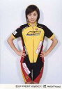 【中古】生写真(ハロプロ)/アイドル/Hello! Project 松浦亜弥/膝上・衣装黄色黒・両手腰・背景白/公式生写真