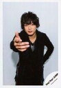 【中古】生写真(ジャニーズ)/アイドル/Hey! Say! JUMP Hey!Say!JUMP/高木雄也/上半身・衣装黒・右手前・左手腰/「White Love」PV&ジャケ写撮影オフショット/公式生写真