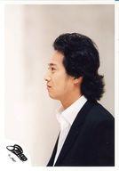 【中古】生写真(ジャニーズ)/アイドル/SMAP SMAP/中居正広/バストアップ・衣装黒・白・両手下げ・体左向き・背景白/公式生写真