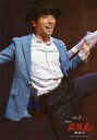 【中古】生写真(ジャニーズ)/アイドル/A.B.C-Z A.B.C-Z/河合郁人/ライブフォト・膝上・衣装白・青・体右向き・左手傘・左足上げ/「ABC座2016 株式会社応援屋!!~OH&YEAH!!~」ステージフォト 第1弾