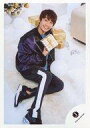 【中古】生写真(ジャニーズ)/アイドル/関西ジャニーズJr. 関西ジャニーズJr./藤原丈一郎/全身(見切れ)・衣装紫青・右手プレゼント箱・顔正面・体右向き/「...