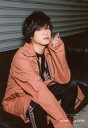 【中古】生写真(ジャニーズ)/アイドル/Hey! Say! JUMP Hey!Say!JUMP/高木雄也/膝上・座り・衣装茶色紺・左手頬/「Hey! Say! JUMP LIVE TOUR SENSE or LOVE」オリジナルフォトセット