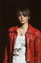【中古】生写真(ジャニーズ)/アイドル/KinKi Kids KinKi Kids/堂本光一/ライブフォト・上半身・衣装白・赤・両手下げ・目線右・背景黒・2Lサイズ/「Endless SHOCK 2011」ステージフォト