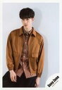 【中古】生写真(ジャニーズ)/アイドル/Sexy Zone Sexy Zone/マリウス葉/膝上・衣装茶色・両手下・口閉じ・背景白/アルバム「PAGES」MV&ジャケ写オフショット/公式生写真