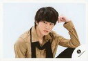 【中古】生写真(ジャニーズ)/アイドル/関西ジャニーズJr. 関西ジャニーズJr./末澤誠也/横型・バストアップ・衣装ベージュ・左手頭・目線左・背景白/18初夏 関西ジャニーズJr. 「滝沢歌舞伎2018 名古屋公演」パンフレット撮影オフショット/公式生写真