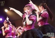 【中古】生写真(AKB48・SKE48)/アイドル/HKT48 岩花詩乃/ライブフォト・横型・膝上・衣装ピンク・黒・右手人差し指立て・左手マイク/HKT48 R24「博多リフレッシュ」ランダム生写真 2019.3.25