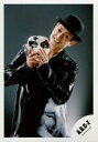 【中古】生写真(ジャニーズ)/アイドル/A.B.C-Z A.B.C-Z/塚田僚一/上半身・衣装黒・帽子・両手仮面・首傾げ・歯見せ・背景黒/シングル「Black Sugar」MVオフショット/公式生写真(3)