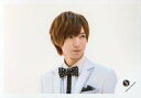 【中古】生写真(ジャニーズ)/アイドル/Travis Japan Travis Japan/七五三掛龍也/横型・バストアップ・衣装白・黒・顔右向き・背景白/「T...