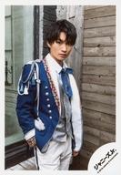 【中古】生写真(ジャニーズ)/アイドル/美 少年 美 少年/那須雄登/膝上・衣装青・銀・白・右手ポケット・右向き/JOHNNYS’ ISLAND STORE オフショット/公式生写真