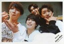 【中古】生写真(ジャニーズ)/アイドル/Snow Man Snow Man/集合(4人)/横型・バストアップ・衣装白・黒・岩本左手顎・渡辺棒咥え・目黒笑顔/「Johnnys’ ISLAND セルフィー」/公式生写真(アイランドストア限定)
