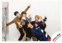 【中古】生写真(ジャニーズ)/アイドル/ジャニーズJr. ジャニーズJr./集合(4人)/横型・膝上・セーター・コート・右向き・向井仰け反り・背景白/「関西ジャ...