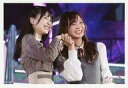 【中古】生写真(乃木坂46)/アイドル/乃木坂46 No.224 ： 梅澤美波 賀喜遥香/ライブフォト 横型 上半身 衣装グレー 白 茶 片手繋ぎ 右向き/CHOOSE 5 PHOTOS ～真夏の全国ツアー2019 LIVE PHOTO Ver.～