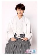 【中古】生写真(男性) 超特急/タカシ(松尾太陽)/全身(足見切れ)・衣装白・黒・袴・座り・両手足・グー・口閉じ・背景白/FC会員限定 スペシャル生写真セット タカシ 20nd Birth Anniversary Ver