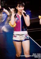 【エントリーでポイント10倍！（4月16日01:59まで！）】【中古】生写真(AKB48・SKE48)/アイドル/HKT48 松本日向/ライブフォト・膝上・衣装ピンク・青・白・右手人差し指立て/HKT48 チームTII「手をつなぎながら」公演 荒巻美咲 生誕祭 ランダム生写真 2020.1.28