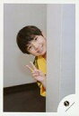 【中古】生写真(ジャニーズ)/アイドル/少年忍者 少年忍者/久保廉/バストアップ・衣装黄色.黒・右手ピース・体傾け/「ジャニーズ銀座2020 Tokyo Exp...