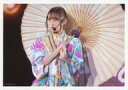 【中古】生写真(乃木坂46)/アイドル/乃木坂46 No.040:鈴木絢音/ライブフォト・横型・上半身・衣装白・ピンク・青・両手和傘/CHOOSE 5 PHOTOS! 8th YEAR BIRTHDAY LIVE PHOTO Ver.~
