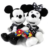 発売日 2017/04/17 メーカー 東京ディズニーランド 型番 - 中古注意事項 ※中古商品に関しましては、タグの有無は保証しておりません。予めご了承下さい。※こちらの商品はクリーニング不可商品となっております。予めご了承ください。※画像はイメージです 備考 商品解説■東京ディズニーランドのトゥモローランド内のショーベースで開催されている、｢ワンマンズ・ドリームII -ザ・マジック・リブズ・オン-｣のコスチュームを着たぬいぐるみです。鮮やかな色合いの花束をミッキーマウスは左手にミニーマウスは右手に持っています。東京ディズニーランド限定。【セット内容】ミッキーマウスミニーマウス【商品詳細】サイズ：全高約18.5cm(ミッキー)/全高約20cm(ミニー) 関連商品はこちらから 東京ディズニーランド　