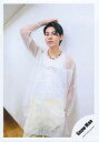 【中古】生写真(ジャニーズ)/アイドル/Snow Man Snow Man/ラウール/膝上/シングル「HELLO HELLO」MV&ジャケ写オフショット/公式生写真