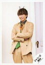 【中古】生写真(ジャニーズ)/アイドル/ジャニーズWEST ジャニーズWEST/藤井流星/膝上/シングル「でっかい愛/喜努愛楽」MV&ジャケ写オフショット/公式...
