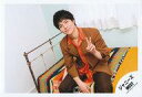【中古】生写真(ジャニーズ)/アイドル/ジャニーズWEST ジャニーズWEST/重岡大毅/横型・膝上/シングル「でっかい愛/喜努愛楽」MV&ジャケ写オフショット...