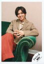 【中古】生写真(ジャニーズ)/アイドル/ジャニーズWEST ジャニーズWEST/小瀧望/膝上/シングル「でっかい愛/喜努愛楽」MV&ジャケ写オフショット/公式生...