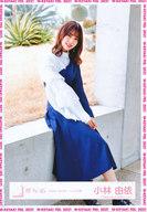 【中古】生写真(坂道シリーズ)/アイドル/櫻坂46 小林由依/座り/櫻坂46ランダム生写真 ＜「BAN」MVロケーション衣装＞