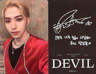 【中古】コレクションカード(男性)/CD｢DEVIL(BLACK Ver.)｣封入特典フォトカード ONEUS/XION(シオン)/裏面黒 印刷サイン メッセージ入り/CD「DEVIL(BLACK Ver.)」封入特典フォトカード