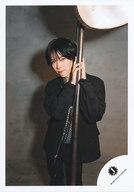 【中古】生写真(ジャニーズ)/アイドル/少年忍者 少年忍者/青木滉平/膝上/「DREAM BOYS」グッズオフショット/公式生写真