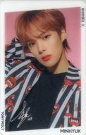 コレクションカード(男性)/ Liptone Get It Tint特典クリアカード MONSTA X/ミニョク(MINHYUK)/印刷サイン入り/ Liptone Get It Tint特典クリアカード