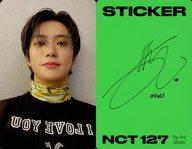 コレクションカード(男性)/CD｢The 3rd Album Sticker｣(STICKY Ver.)封入特典フォトカード NCT 127/ジェヒョン(JAEHYUN)/裏面緑・印刷サイン入り/CD「The 3rd Album Sticker」(STICKY Ver.)封入特典フォトカード
