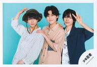 【中古】生写真(ジャニーズ)/アイドル/少年忍者 少年忍者/北川拓実・織山尚大・青木滉平/横型・上半身/Greeting Photo 〜Summer Vacation 2022〜/公式生写真