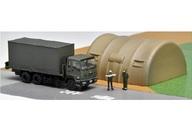発売日 2023/03/25 メーカー トミーテック 型番 325529 JAN 4543736323204 備考 商品解説■GJ！はたらくのりもの百景は「はたらくのりもの」をテーマに、その働くシーンをジオラマに落とし込んだシリーズです。シリーズ第3弾は航空機を含む自衛隊関係車両を「自衛隊防災訓練現場」として展開します。UH-2ヘリコプターの飛行状態の再現や、付属するフィギュア小物を組み合わせて各種シーンを再現可能！お手軽に「自衛隊防災訓練現場」をイメージした、情景ジオラマがお楽しみいただけます。【商品詳細】スケール：1/150 関連商品はこちらから トミーテック　