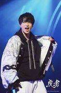 生写真(ジャニーズ)/アイドル/IMPACTors IMPACTors/横原悠毅/ライブフォト・2Lサイズ/「虎者 NINJAPAN 2021」ステージフォト
