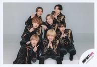 生写真(ジャニーズ)/アイドル/IMPACTors IMPACTors/集合(7人)/横型・膝上/「東西ジャニーズJr. Spring Paradise」追加グッズオフショット/公式生写真