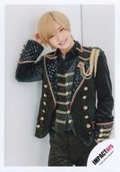生写真(ジャニーズ)/アイドル/IMPACTors IMPACTors/佐藤新/膝上/「東西ジャニーズJr. Spring Paradise」追加グッズオフショット/公式生写真