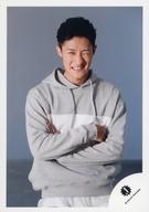 【中古】生写真(ジャニーズ)/アイドル/Snow Man Snow Man/岩本照/Snow Man A.B.C-Zアルバム収録曲「Future Light」MVオフショット/公式生写真
