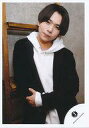 【中古】生写真(ジャニーズ)/アイドル/少年忍者 少年忍者/織山尚大/上半身/「JOHNNYS’ IsLAND THE NEW WORLD」グッズオフショット/...