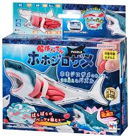 発売日 2024/01/24 メーカー メガハウス 型番 - JAN 4975430518035 備考 商品解説■ホホジロザメのからだ、丸見えなパズル。ばらばらのパーツを組むと…完成!!ホホジロザメの不思議な生態を表現!!博物館で見たようなアゴの骨格を再現!子宮には子供のサメ、胃の中には食べたモノの骨が?!背びれパーツと水しぶき台座を組んで海面を泳ぐサメを再現!【商品詳細】＜セット内容＞パーツ×30、水しぶき台座対象年齢：6歳以上 関連商品はこちらから メガハウス　