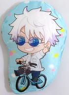 【中古】クッション・本体 五条悟 ダイカットクッション サイクリングver. 「呪術廻戦 懐玉・玉折 呪術廻戦 ポップアップショップ〜Cycling〜」のサムネイル
